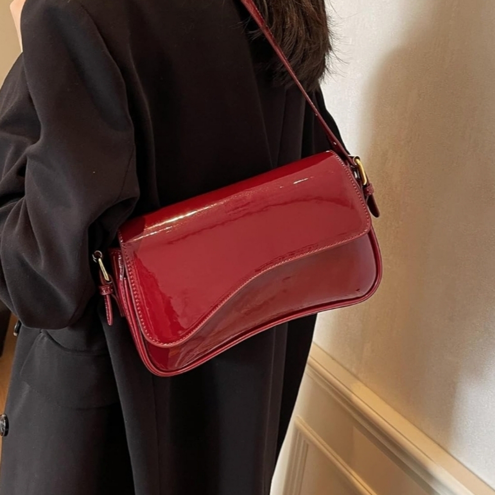 Elegant Red Shoulder Bag